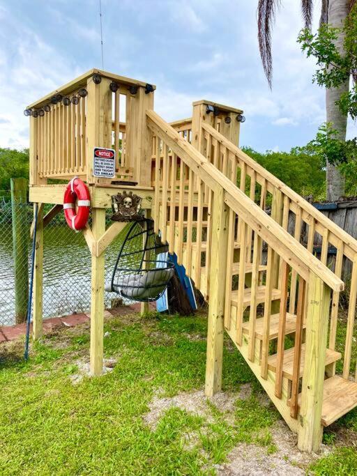 Merritt Island Merrit Island Waterfront House Lots Of Parkingヴィラ エクステリア 写真